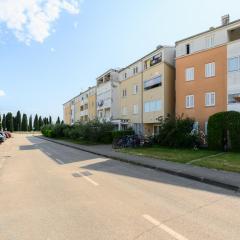 Apartment near the town center Aja