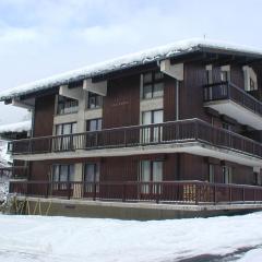 Appartement à Megève, 3 chambres, proche centre, piscine, tennis, cheminée, parking, classé 3 étoiles - FR-1-453-139