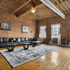 Gorgeous Downtown Detroit Loft - Fully Equipped