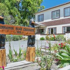 Cinnamon Bear Creekside Inn