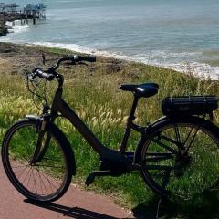 Appartement à 1km des plages avec 2 vélos élec