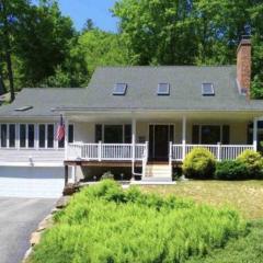 Beautiful Spacious Home w/ Game Room.