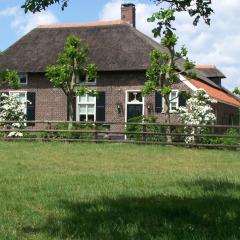 B&B Farmhouse De Loksheuvel