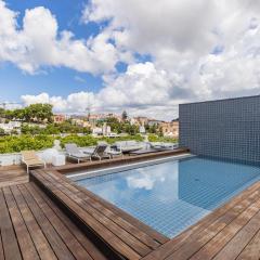 Liberdade Elegance W/Rooftop Pool by LovelyStay