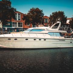 Bateau Hotel La Rochelle - Yacht insolite