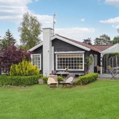 Gorgeous Home In Hornbæk With Kitchen