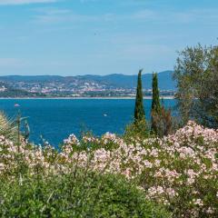 Villa vue mer presqu'ile de giens avec piscine