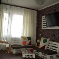 Apartment on Vasylia Stusa St, 10