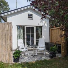 Cute little cottage in Höllviken