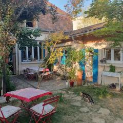 Le Clos du Moulin Dijon,niché en pleine verdure,au calme, la campagne à la ville