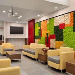 Days Inn & Suites by Wyndham Sherwood Park Edmonton