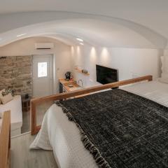 "Voras Luxury Cave Loft"