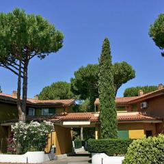 Apartment by the sea in special surroundings