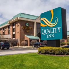 Quality Inn Schaumburg - Chicago near the Mall