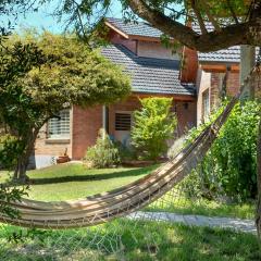 Casa Arboles De Tala con parque amplio