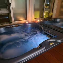 Jacuzzi Vaki Apartment