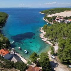 Primitivo Bay Hvar