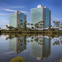 DoubleTree by Hilton at the Entrance to Universal Orlando