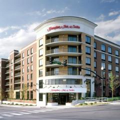 Hampton Inn & Suites Nashville-Downtown