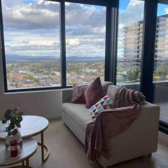 Top Floor Mountain View Luxury Rental Unit in SkyGarden Glen