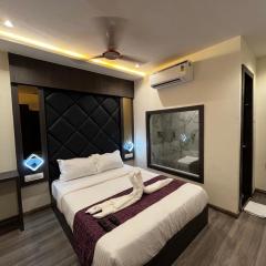 Hotel Classio Andheri - Near DN Nagar Metro Station