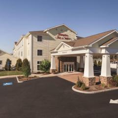 Hampton Inn & Suites Mystic