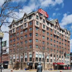 Hotel Alex Johnson Rapid City, Curio Collection by Hilton