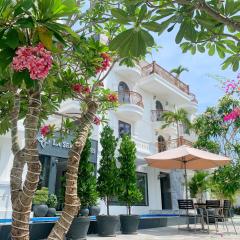 La Sera Suites Nha Trang