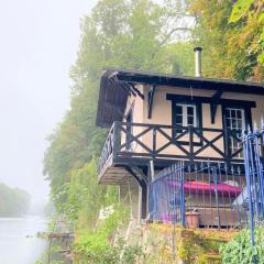 Le chalet bucolique au bord de l'eau