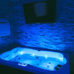 Studette avec SPA & Jacuzzi