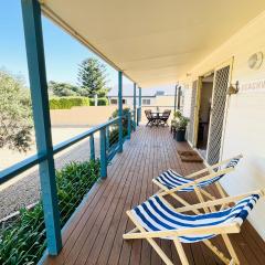 Beachwood - Fabulous Front-Row Goolwa Beach, Pet Friendly