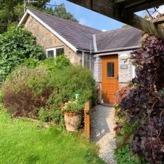 Cozy Cottage - Near Brew Pub / Snowdonia National Park.