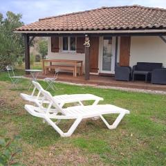 Maison 2 chambres avec piscine, tennis, et plus - idéal pour 4 personnes à Vallon-Pont-d'Arc - FR-1-382-179