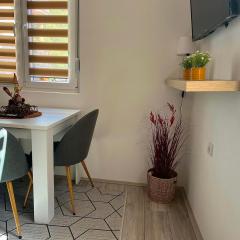 Apartman "Lola"