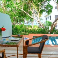 The Pool House & The Colobus House, Bella Seaview, Diani Beach, Kenya