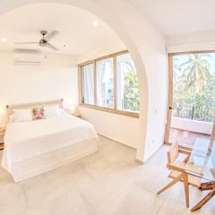 Estadios Suites - Only 3 Blocks to Beach