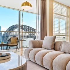 Sydney's Landmark Views from Luxury 2Bd Apt