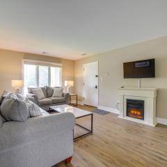 Renovated Munster Condo - 15 Mi to Lake Michigan!