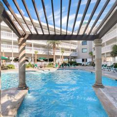 Galveston beach front and ocean views at Casa Del Mar