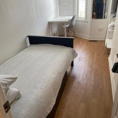 Single Room with SHARED Bathroom