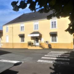 Le 120 - Groupe Logis Hotels - Ex Auberge la Terrasse