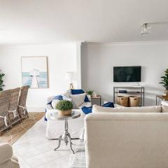 Exhale Terrigal, Stylish & Spacious, 150M to beach