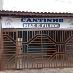 Cantinho mãe e filhos