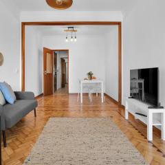 Spacious Two Bedroom Apt in Almada