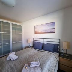 Central business apartment - FREE PARKING