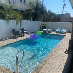 Beach Breeze 3, pet friendly, walking distance to Atlantic Ocean free parking