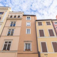 AC21 - Palazzetto Campo de' Fiori