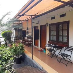 OYO 93358 Sukamulya Homestay