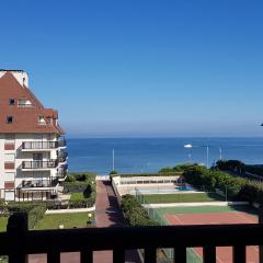 Séjour romantique à Cabourg, studio vue mer