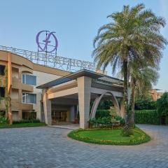 Flora Airport Hotel and Convention Centre Kochi